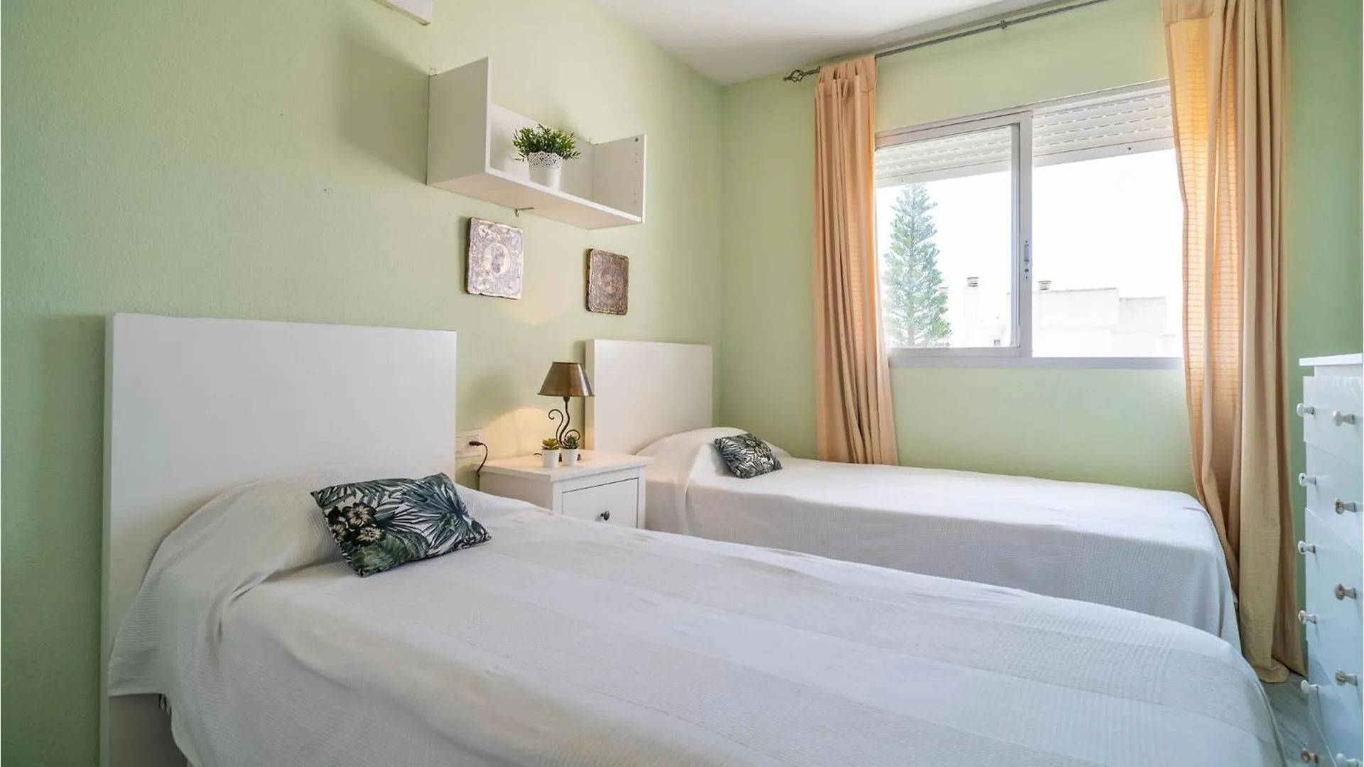 Stunning Apartment In Benalmadena